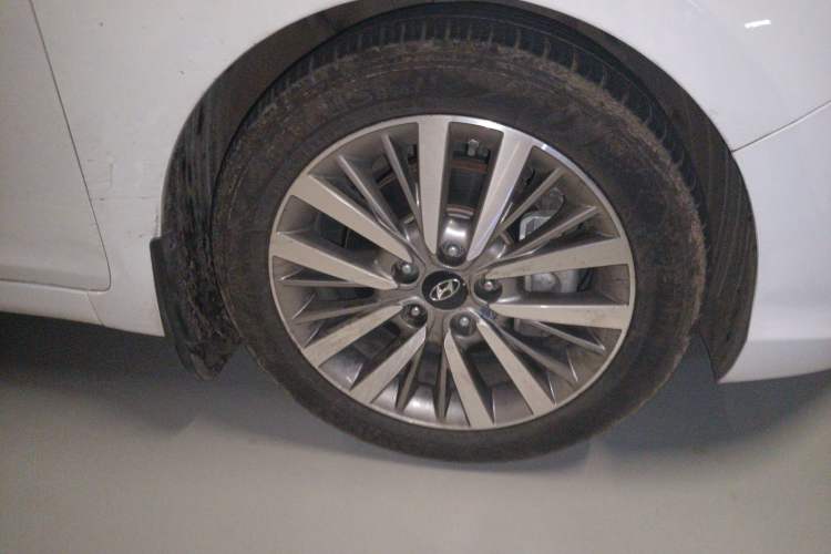 Used Hyundai Mistra 2017 1.6T Automatic Smart GLS China V Standard Right Front Wheel Hub