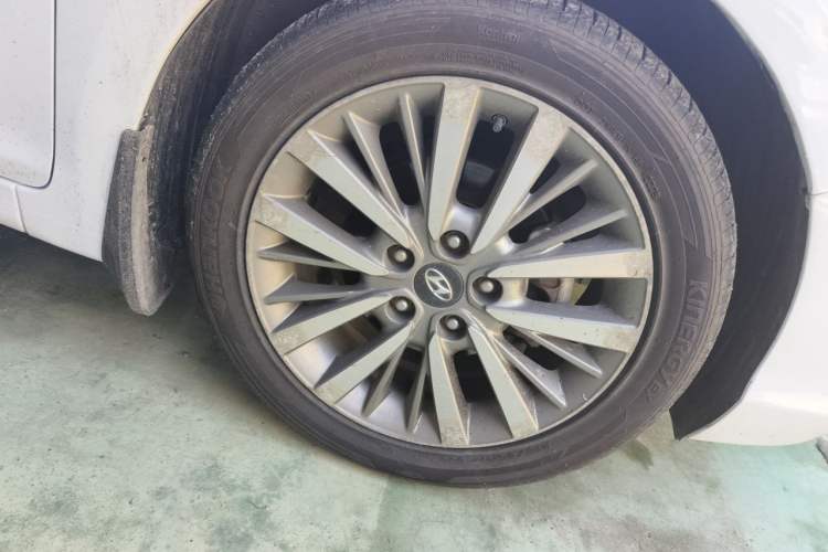 Used Hyundai Mistra 2017 1.8L Automatic Smart GLS China V Standard Right Front Wheel Hub