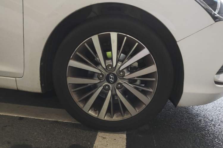 Used Hyundai Mistra 2017 1.8L Automatic Smart GLS China V Standard Right Front Wheel Hub