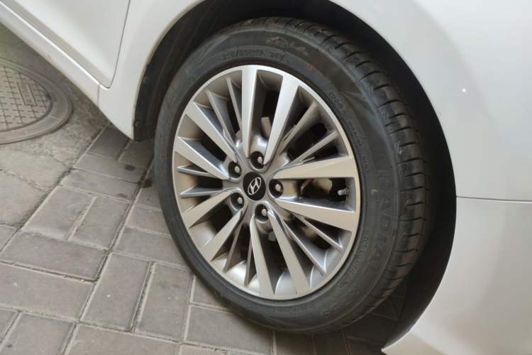 Used Hyundai Mistra 2017 1.8L Automatic Smart GLS China V Standard Right Front Wheel Hub