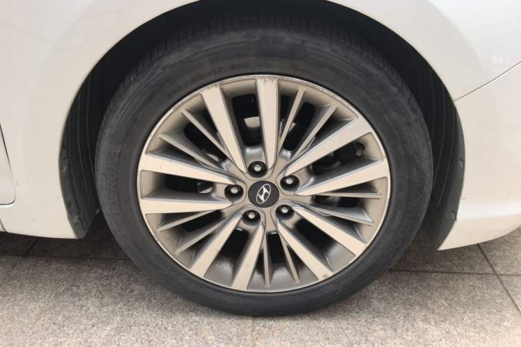 Used Hyundai Mistra 2017 1.8L Automatic Smart GLS China V Standard Right Front Wheel Hub