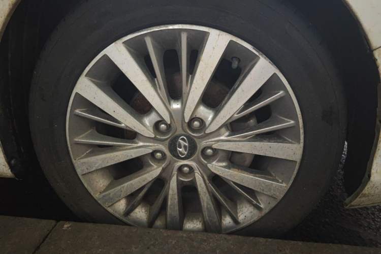 Used Hyundai Mistra 2017 1.8L Automatic Smart GLS China V Standard Right Front Wheel Hub