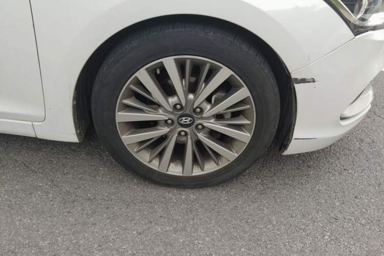 Used Hyundai Mistra 2017 1.8L Automatic Deluxe DLX Model China V Emission Standard Right Front Wheel Hub
