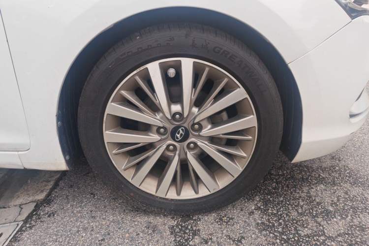 Used Hyundai Mistra 2017 1.8L Automatic Smart GLS China V Standard Right Front Wheel Hub