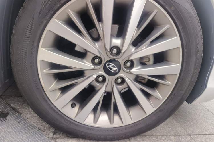 Used Hyundai Mistra 2017 1.8L Automatic Smart GLS China V Standard Right Front Wheel Hub