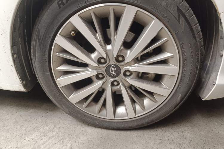 Used Hyundai Mistra 2017 1.6T Automatic Smart GLS China V Standard Right Front Wheel Hub