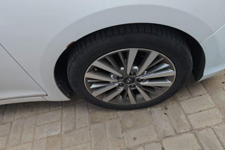 Used Hyundai Mistra 2017 1.8L Automatic Smart GLS China V Standard Right Front Wheel Hub