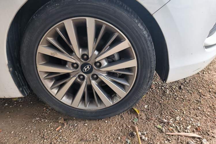 Used Hyundai Mistra 2017 1.8L Automatic Smart GLS China V Standard Right Front Wheel Hub