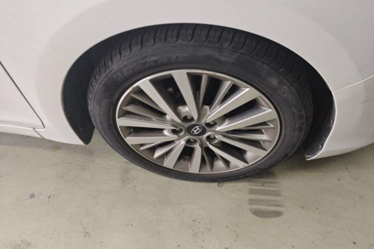 Used Hyundai Mistra 2017 1.8L Automatic Smart GLS China V Standard Right Front Wheel Hub