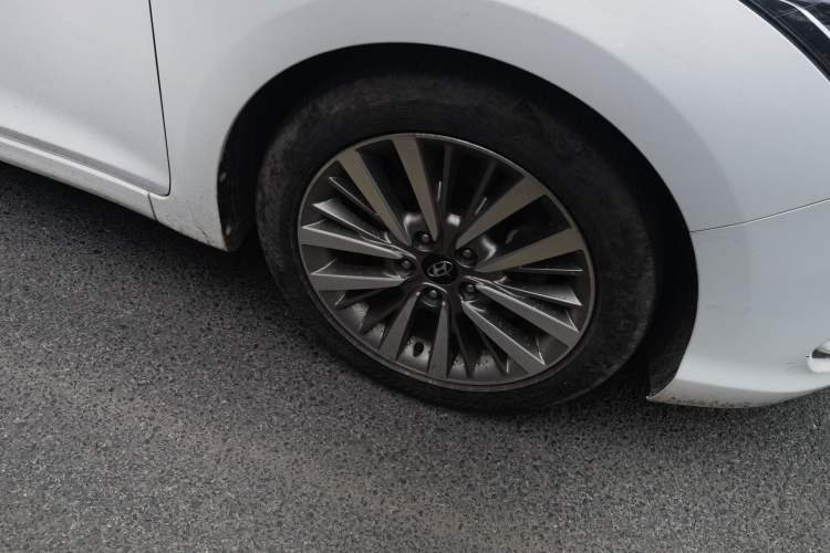 Used Hyundai Mistra 2017 1.8L Automatic Smart GLS China V Standard Right Front Wheel Hub