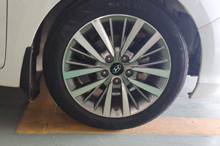 Used Hyundai Mistra 2017 1.8L Automatic Smart GLS China V Standard Right Front Wheel Hub
