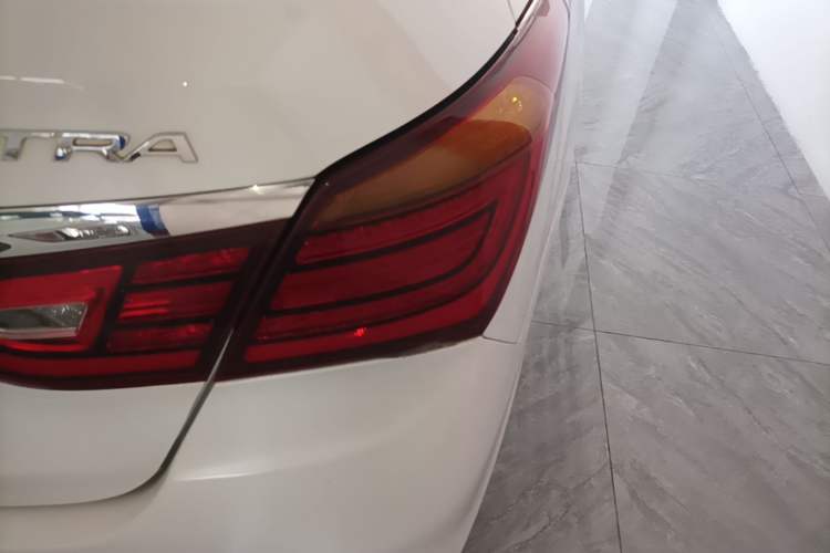 Used Hyundai Mistra 2017 1.8L Automatic Deluxe DLX Model China V Emission Standard Right Rear Taillight