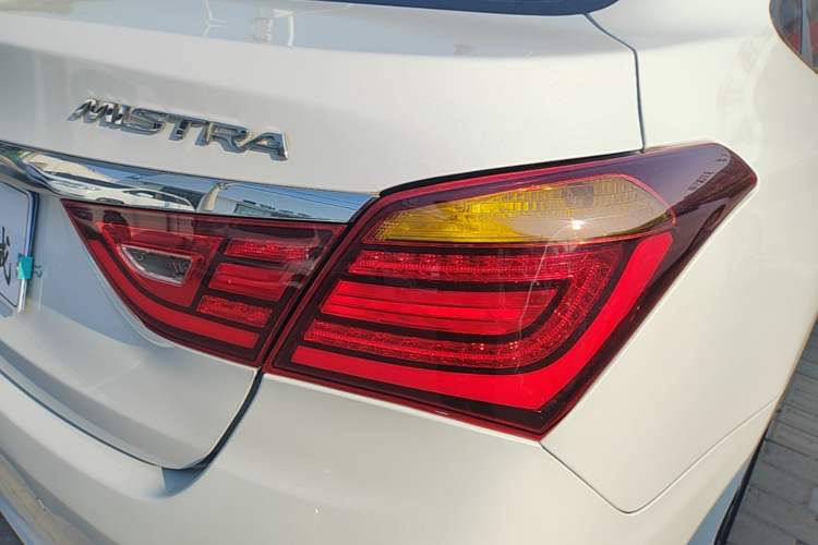 Used Hyundai Mistra 2017 1.8L Automatic Deluxe DLX Model China V Emission Standard Right Rear Taillight