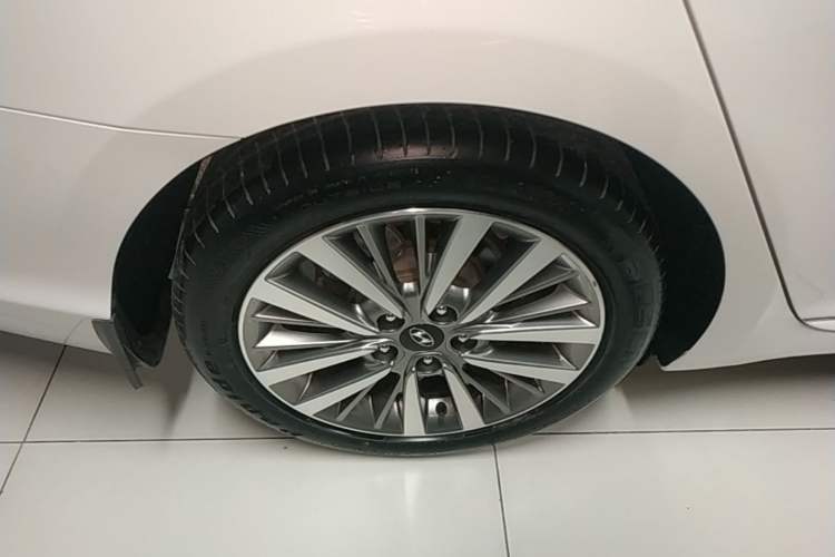 Used Hyundai Mistra 2017 1.8L Automatic Smart GLS China V Standard Right Rear Wheel Hub