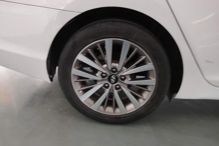 Used Hyundai Mistra 2017 1.8L Automatic Smart GLS China V Standard Right Rear Wheel Hub