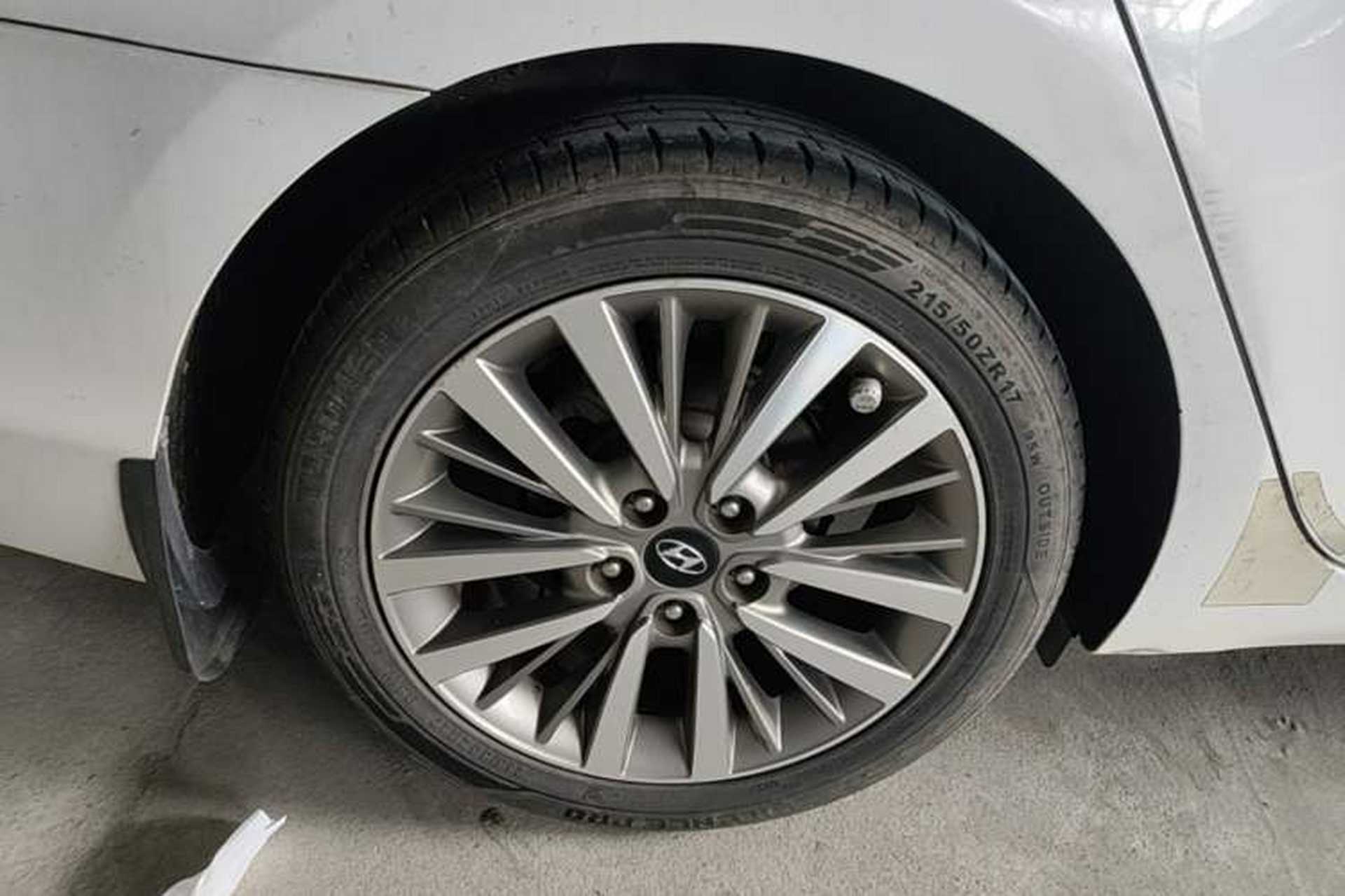 Used Hyundai Mistra 2017 1.8L Automatic Smart GLS China V Standard Right Rear Wheel Hub