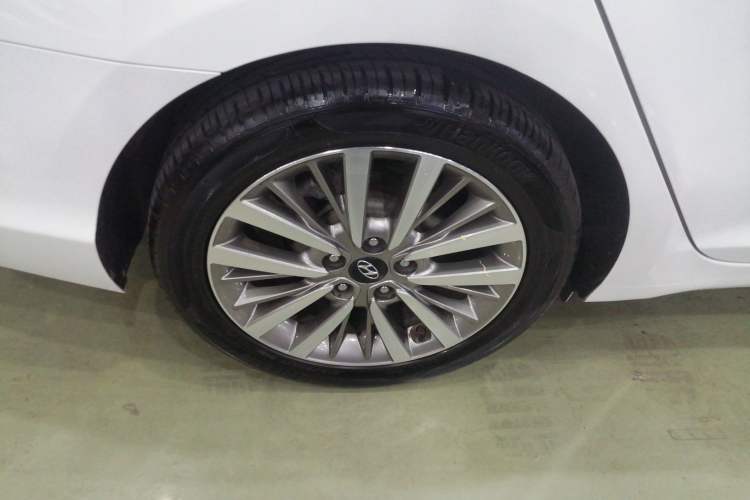 Used Hyundai Mistra 2017 1.8L Automatic Smart GLS China V Standard Right Rear Wheel Hub