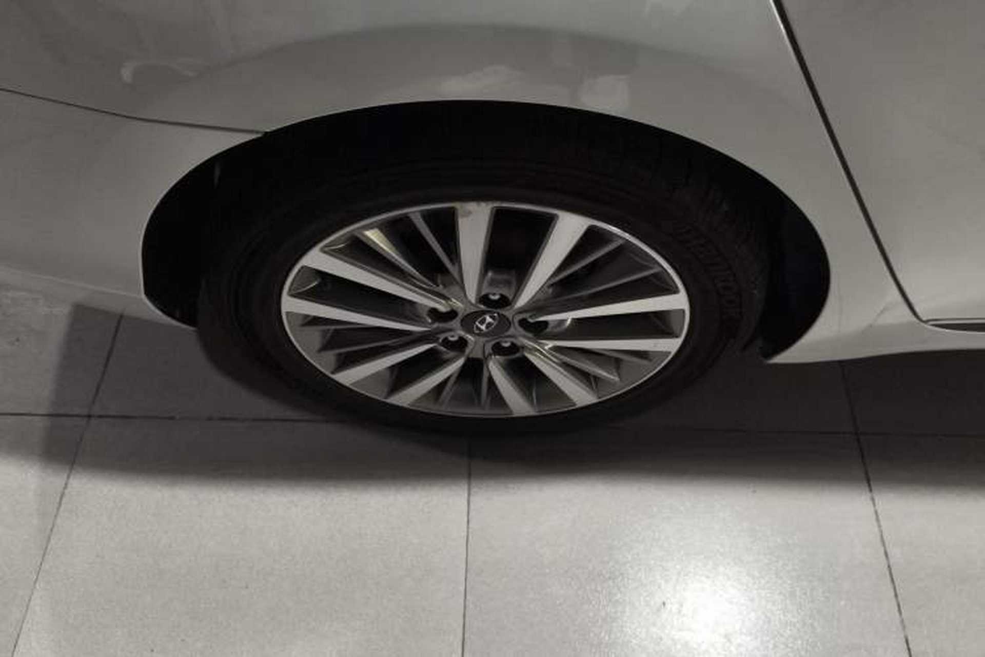 Used Hyundai Mistra 2017 1.8L Automatic Smart GLS China V Standard Right Rear Wheel Hub