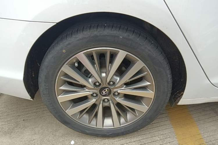 Used Hyundai Mistra 2017 1.8L Automatic Smart GLS China V Standard Right Rear Wheel Hub