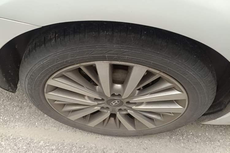 Used Hyundai Mistra 2017 1.8L Automatic Smart GLS China V Standard Right Rear Wheel Hub