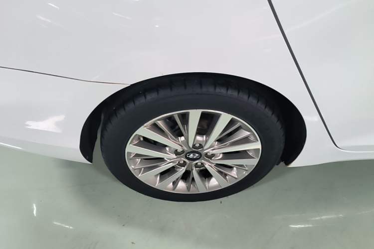 Used Hyundai Mistra 2017 1.6T Automatic Smart GLS China V Standard Right Rear Wheel Hub