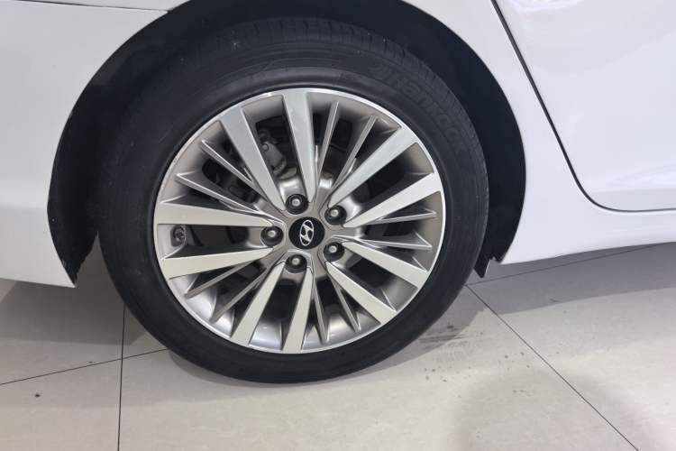 Used Hyundai Mistra 2017 1.8L Automatic Smart GLS China V Standard Right Rear Wheel Hub