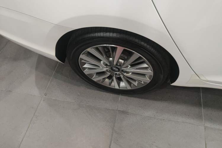 Used Hyundai Mistra 2017 1.8L Automatic Smart GLS China V Standard Right Rear Wheel Hub