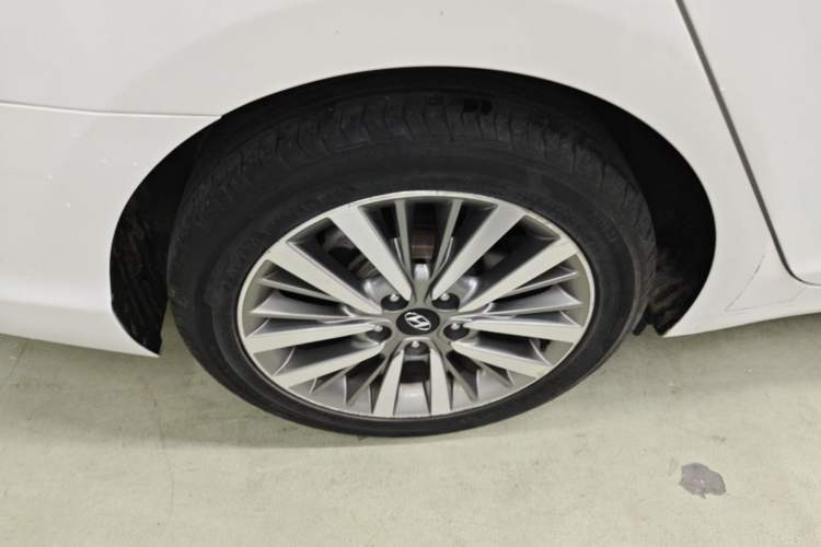 Used Hyundai Mistra 2017 1.6T Automatic Smart GLS China V Standard Right Rear Wheel Hub