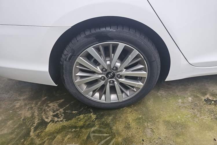 Used Hyundai Mistra 2017 1.8L Automatic Smart GLS China V Standard Right Rear Wheel Hub