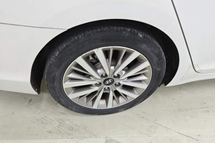 Used Hyundai Mistra 2017 1.8L Automatic Smart GLS China V Standard Right Rear Wheel Hub