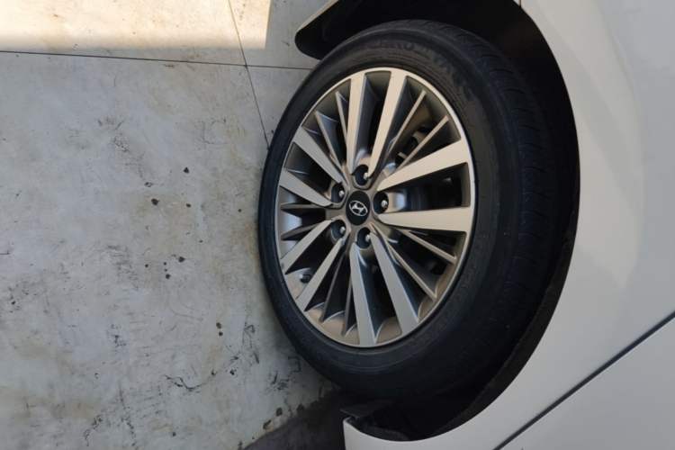 Used Hyundai Mistra 2017 1.6T Automatic Smart GLS China V Standard Right Rear Wheel Hub