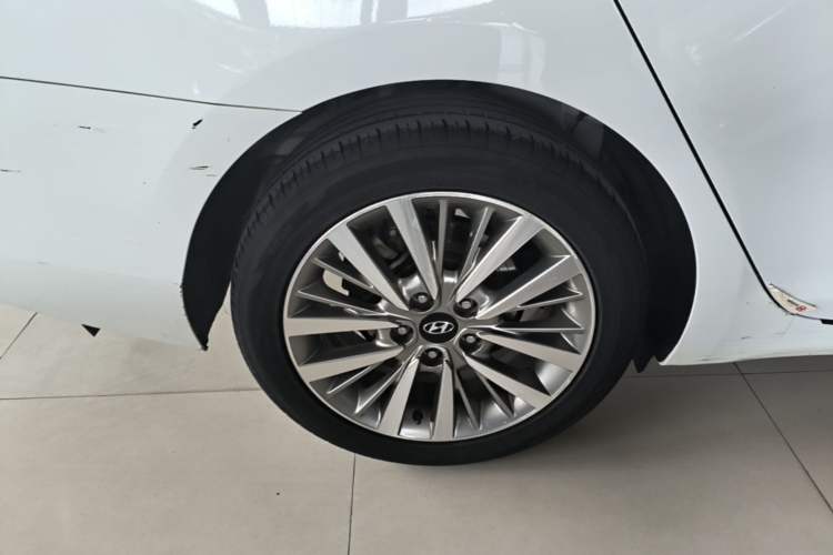 Used Hyundai Mistra 2017 1.6T Automatic Smart GLS China V Standard Right Rear Wheel Hub
