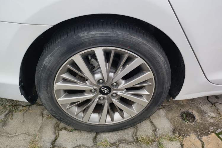 Used Hyundai Mistra 2017 1.8L Automatic Smart GLS China V Standard Right Rear Wheel Hub