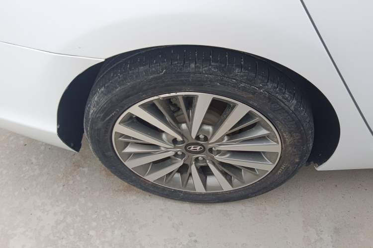 Used Hyundai Mistra 2017 1.8L Automatic Smart GLS China V Standard Right Rear Wheel Hub