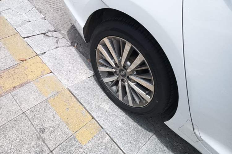Used Hyundai Mistra 2017 1.8L Automatic Smart GLS China V Standard Right Rear Wheel Hub