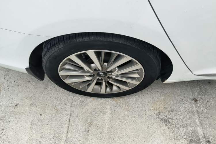Used Hyundai Mistra 2017 1.8L Automatic Smart GLS China V Standard Right Rear Wheel Hub