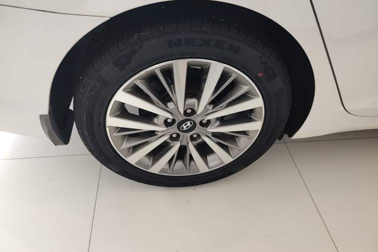 Used Hyundai Mistra 2017 1.6T Automatic Smart GLS China V Standard Right Rear Wheel Hub