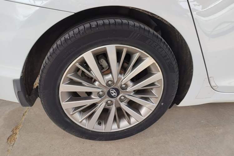Used Hyundai Mistra 2017 1.8L Automatic Smart GLS China V Standard Right Rear Wheel Hub