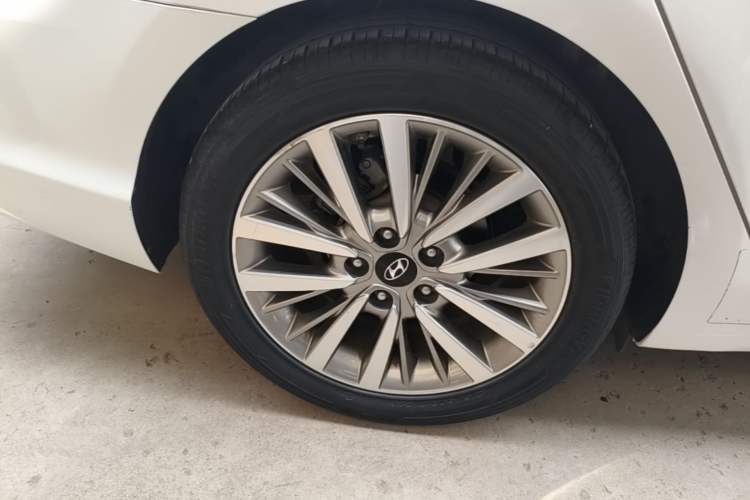 Used Hyundai Mistra 2017 1.8L Automatic Smart GLS China V Standard Right Rear Wheel Hub