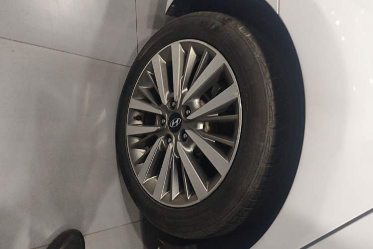 Used Hyundai Mistra 2017 1.6T Automatic Smart GLS China V Standard Right Rear Wheel Hub