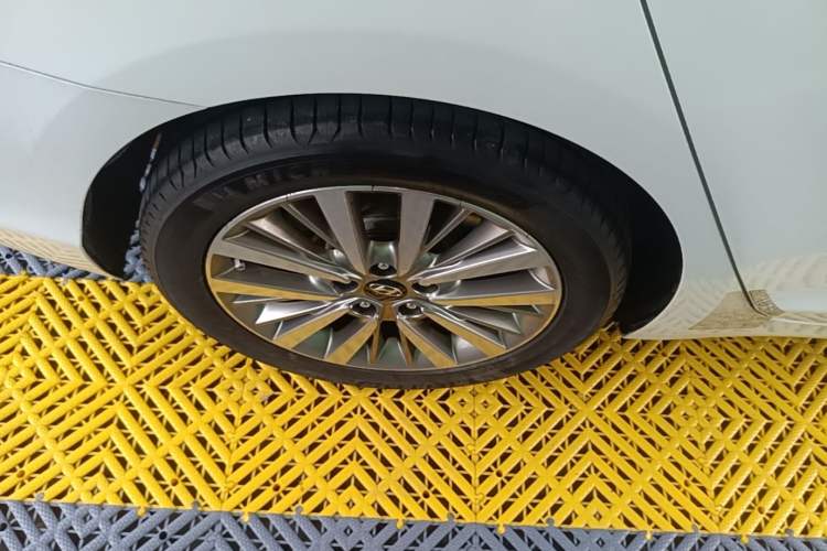 Used Hyundai Mistra 2017 1.6T Automatic Smart GLS China V Standard Right Rear Wheel Hub