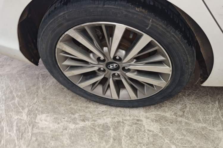 Used Hyundai Mistra 2017 1.6T Automatic Smart GLS China V Standard Right Rear Wheel Hub