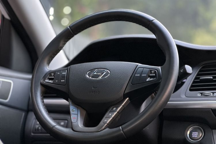Used Hyundai Mistra 2017 1.8L Automatic Deluxe DLX Model China V Emission Standard Steering Wheel