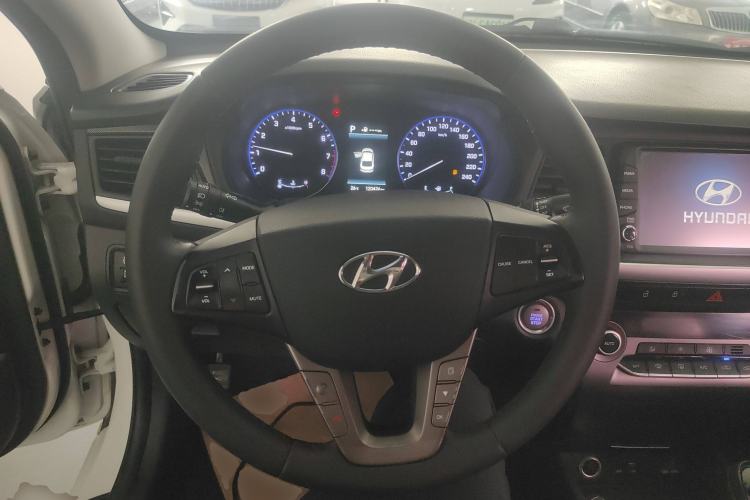 Used Hyundai Mistra 2017 1.8L Automatic Deluxe DLX Model China V Emission Standard Steering Wheel