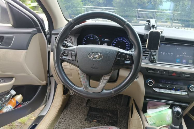 Used Hyundai Mistra 2017 1.8L Automatic Deluxe DLX Model China V Emission Standard Steering Wheel