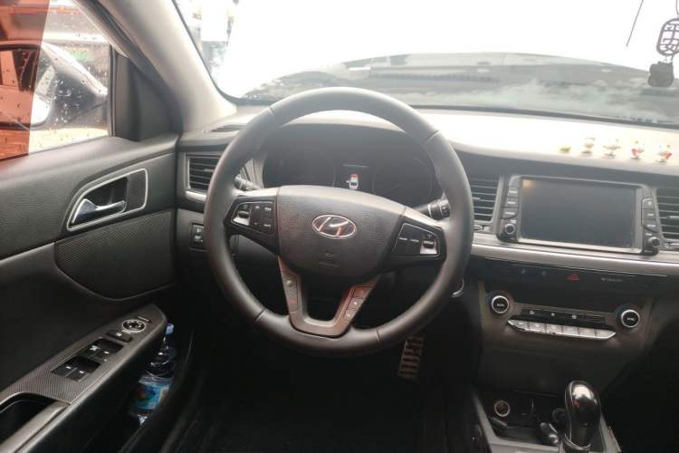 Used Hyundai Mistra 2017 1.6T Automatic Flagship Model TOP China V Emission Standard Steering Wheel