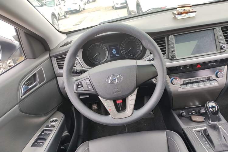 Used Hyundai Mistra 2017 1.6T Automatic Smart GLS China V Standard Steering Wheel