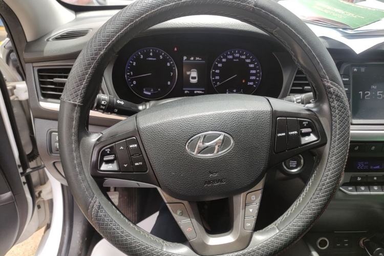 Used Hyundai Mistra 2017 1.8L Automatic Deluxe DLX Model China V Emission Standard Steering Wheel