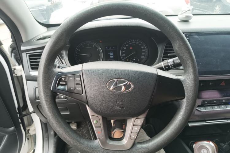 Used Hyundai Mistra 2017 1.8L Automatic Smart GLS China V Standard Steering Wheel