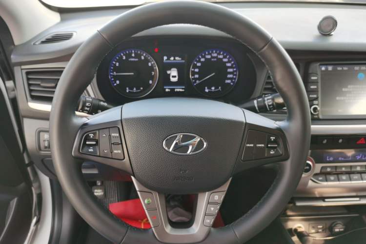 Used Hyundai Mistra 2017 1.8L Automatic Deluxe DLX Model China V Emission Standard Steering Wheel